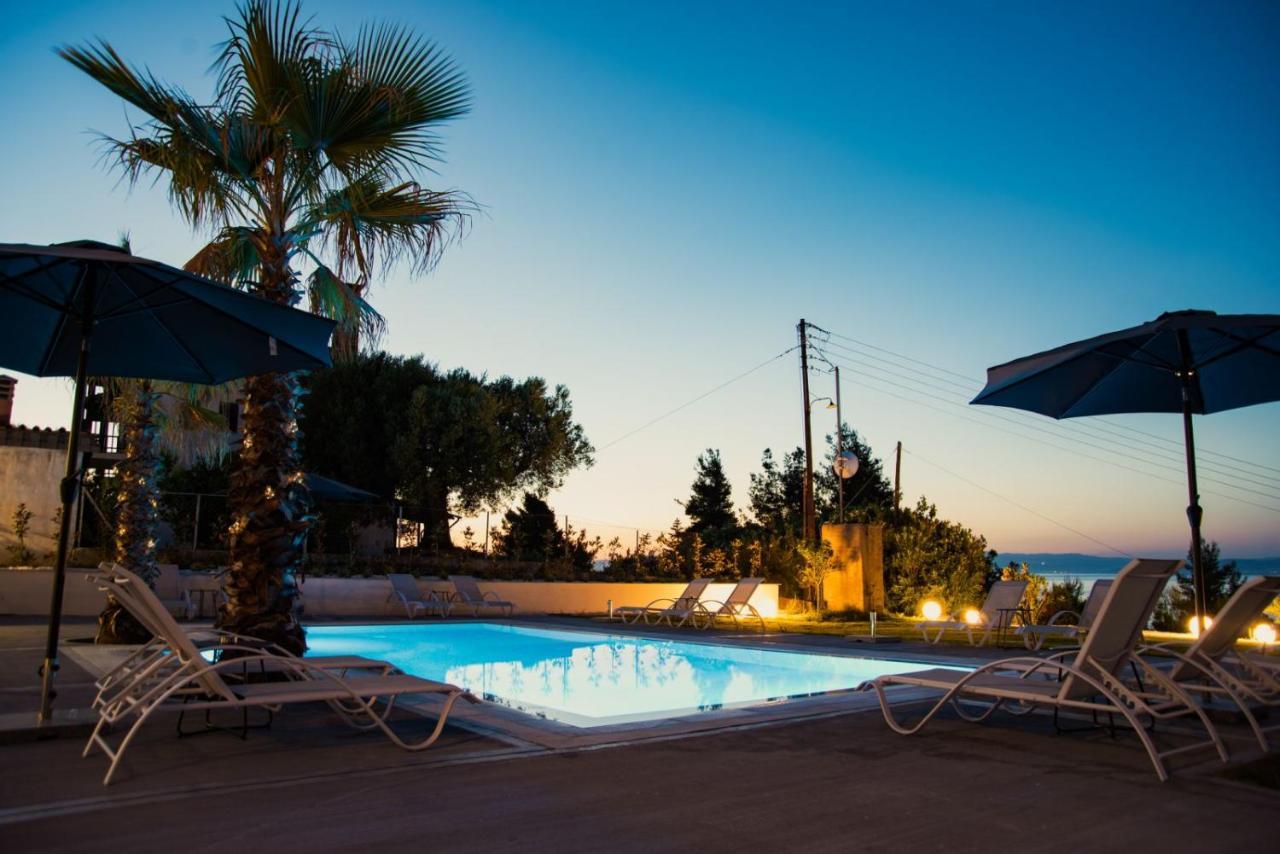 Pine Resort ポリフロノ エクステリア 写真